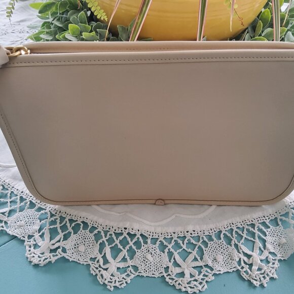 Coach Originals C2767 Quinn in Ivory NWT - Picture 2 of 8